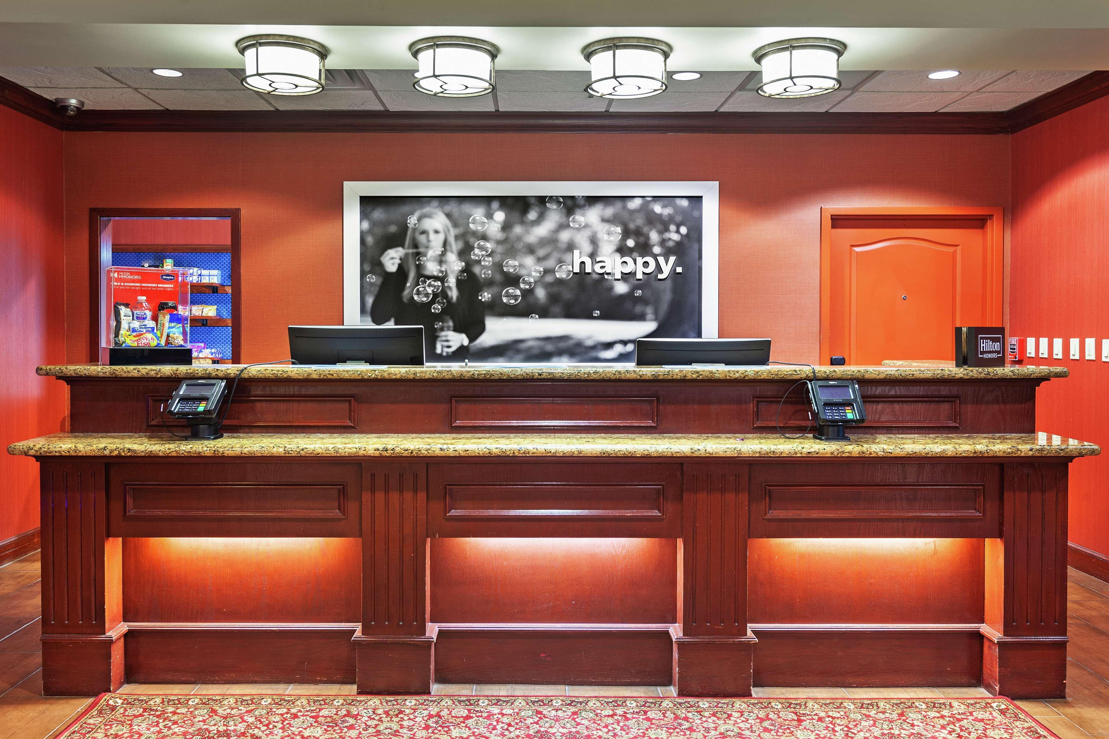 Hotel Hampton &