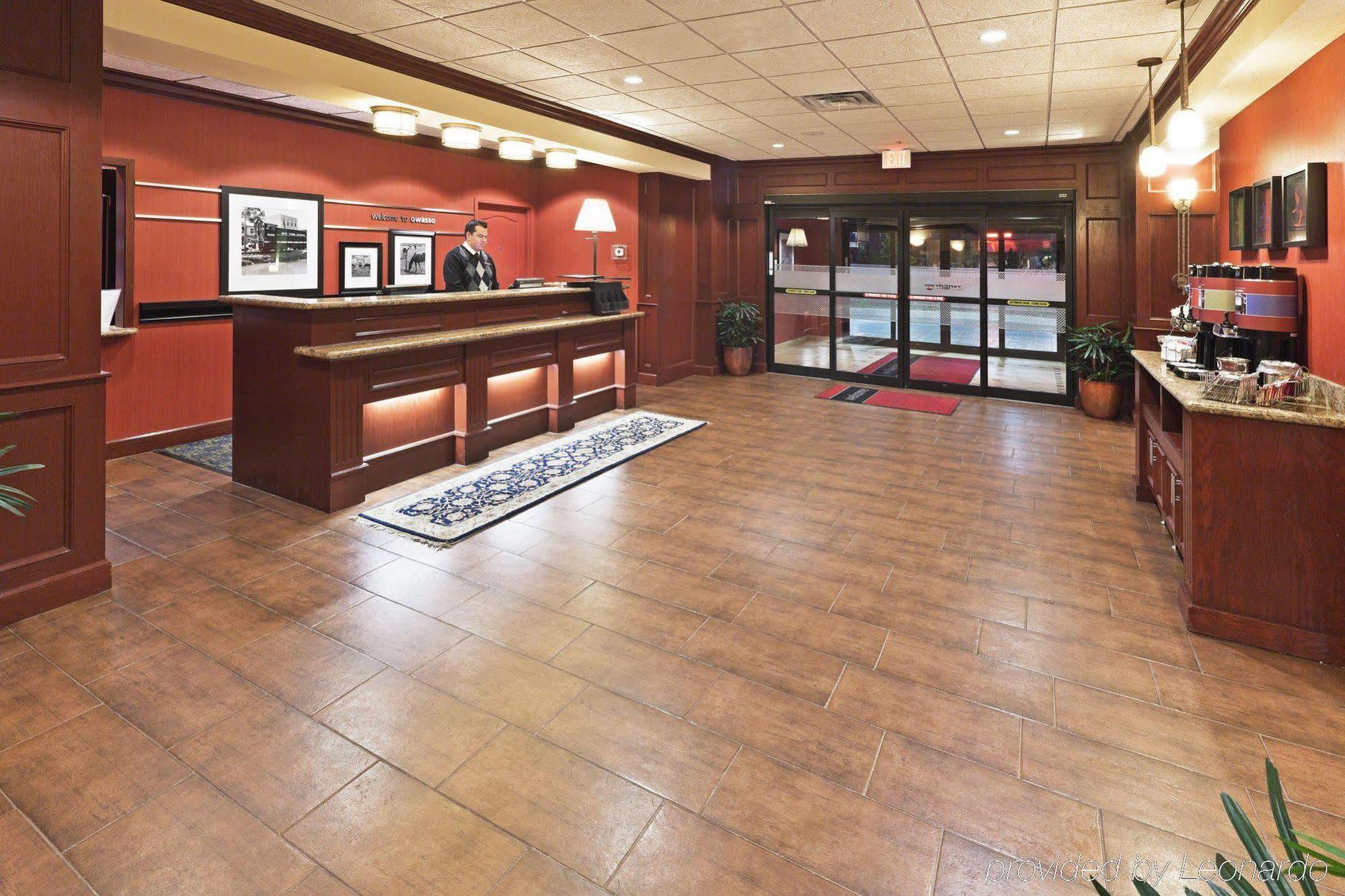 Hotel Hampton & Owasso
