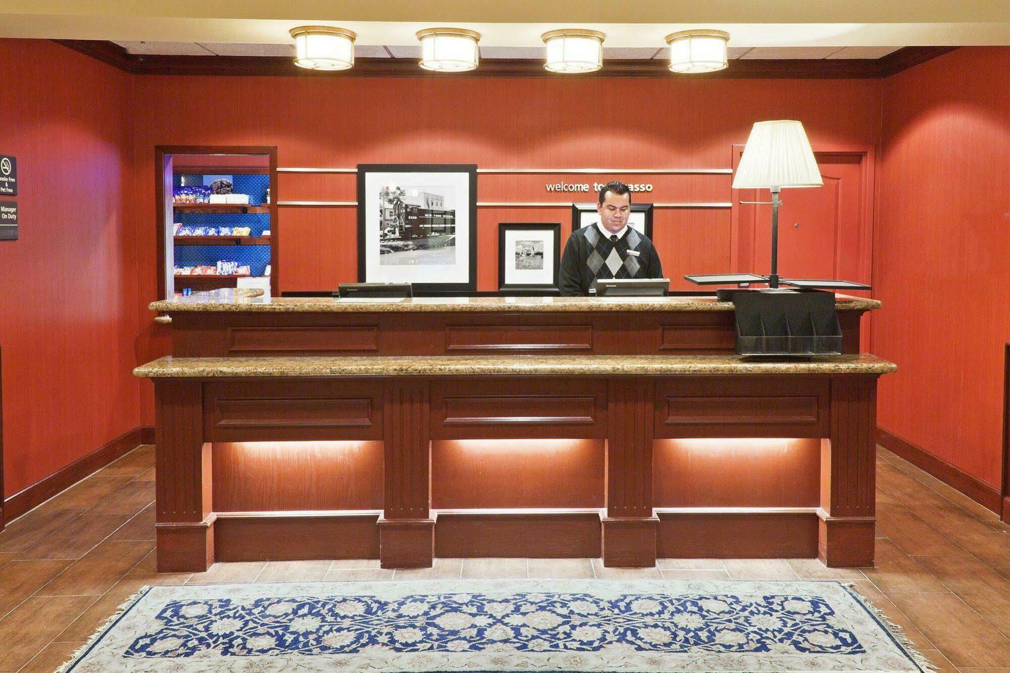 Hotel Hampton &